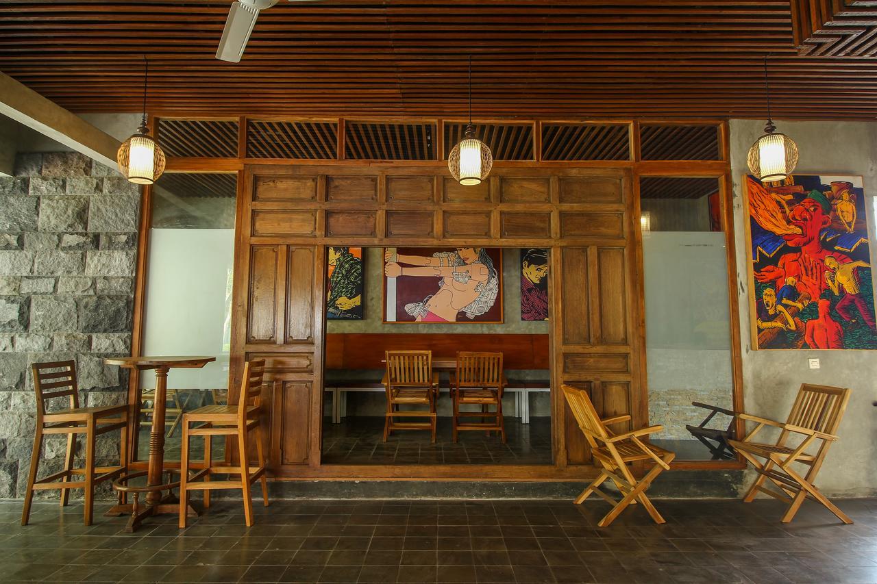 Watu Agung Guest House Magelang Exterior photo